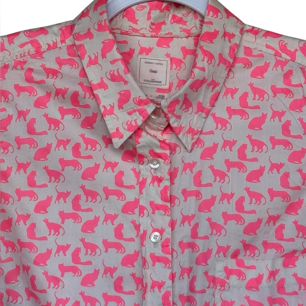 GAP Button Down Cat Print Shirt Size M